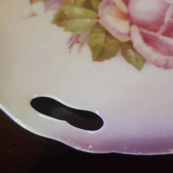 Germany Cake Plate Roses - Picture 4 of 12
